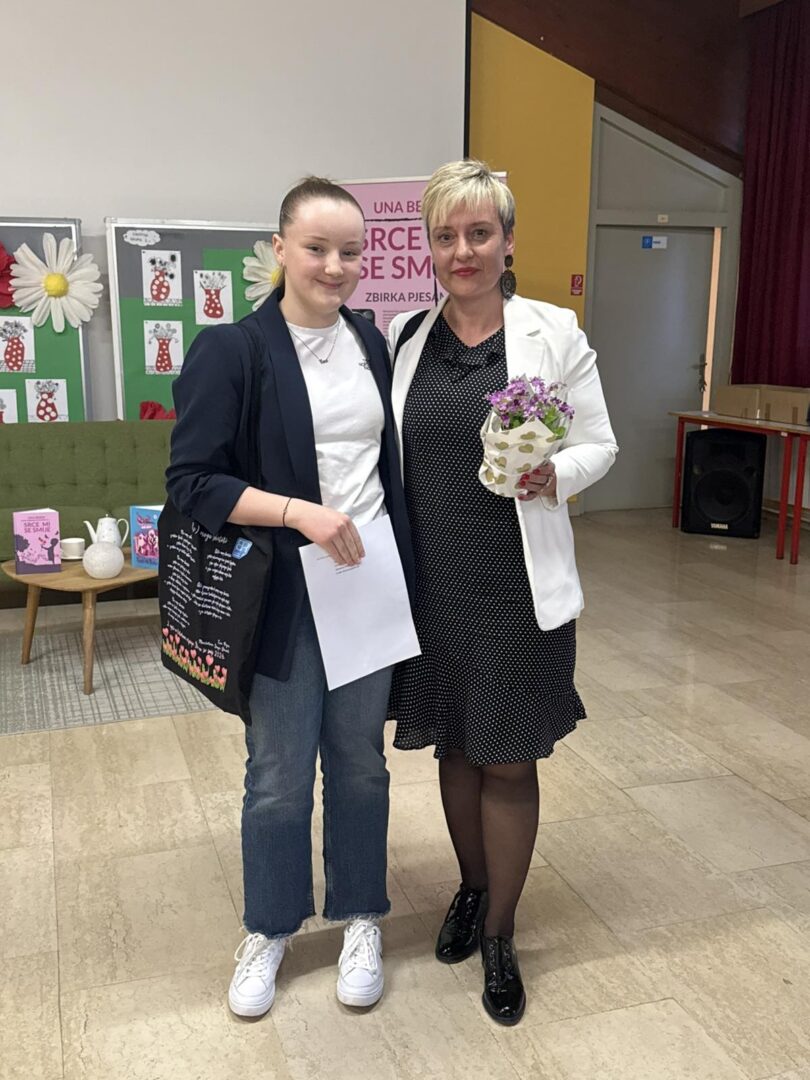 Naslovna Srce mi se smije