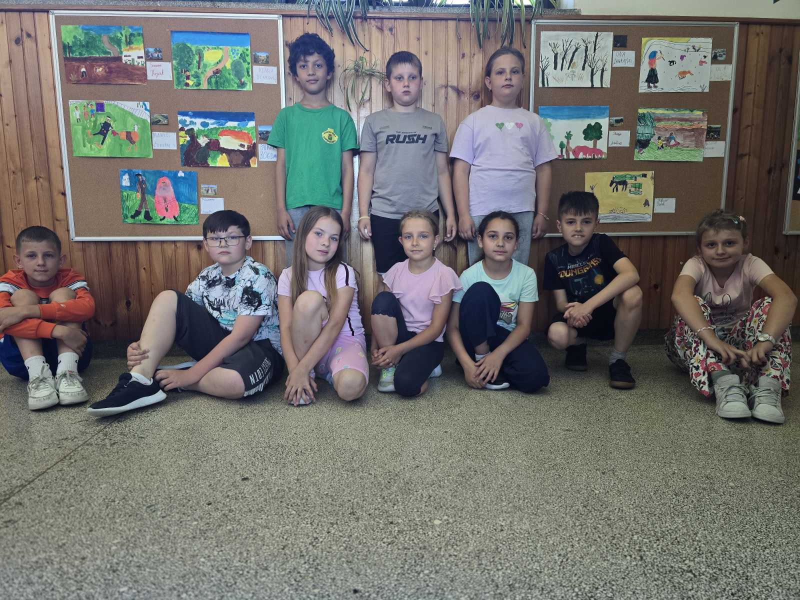 Učenički radovi- po uzoru na naivu Ivana Generalića